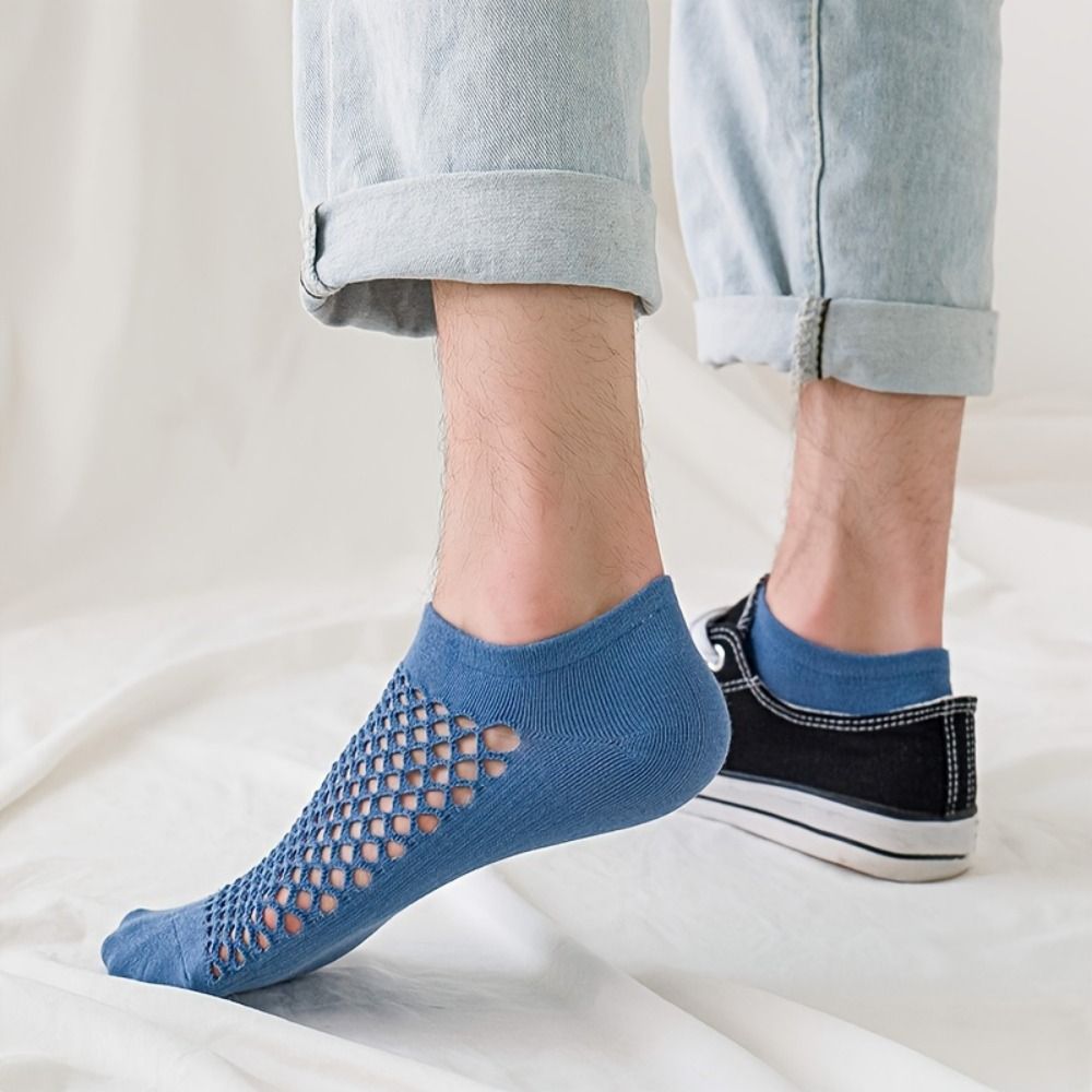 Ankle Sock Low Cut - ถุงเท้าแฟชั่นดีไซน์โปร่งสำหรับผู้ชาย ถุงเท้าสั้นสีพื้นแบบมีรู ระบายอากาศ ซับเหงื่อ สำหรับผู้ชายและผู้หญิง
