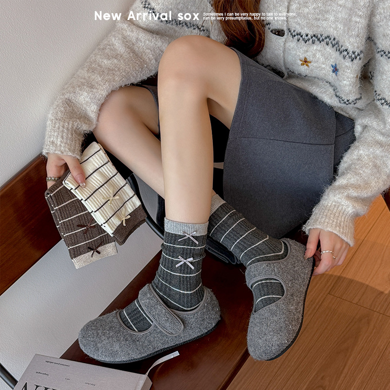 ถุงเท้าข้อกลางลายทางผูกโบว์สไต - Boot Sock Slouchy บทวิจารณ์และราคา